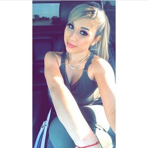 Meet your Posher, Virginia